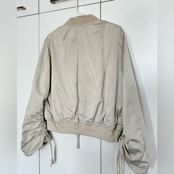 VINCE Utility Bomber Jacket with Adjustable Sleeves - Picture 5 of 5